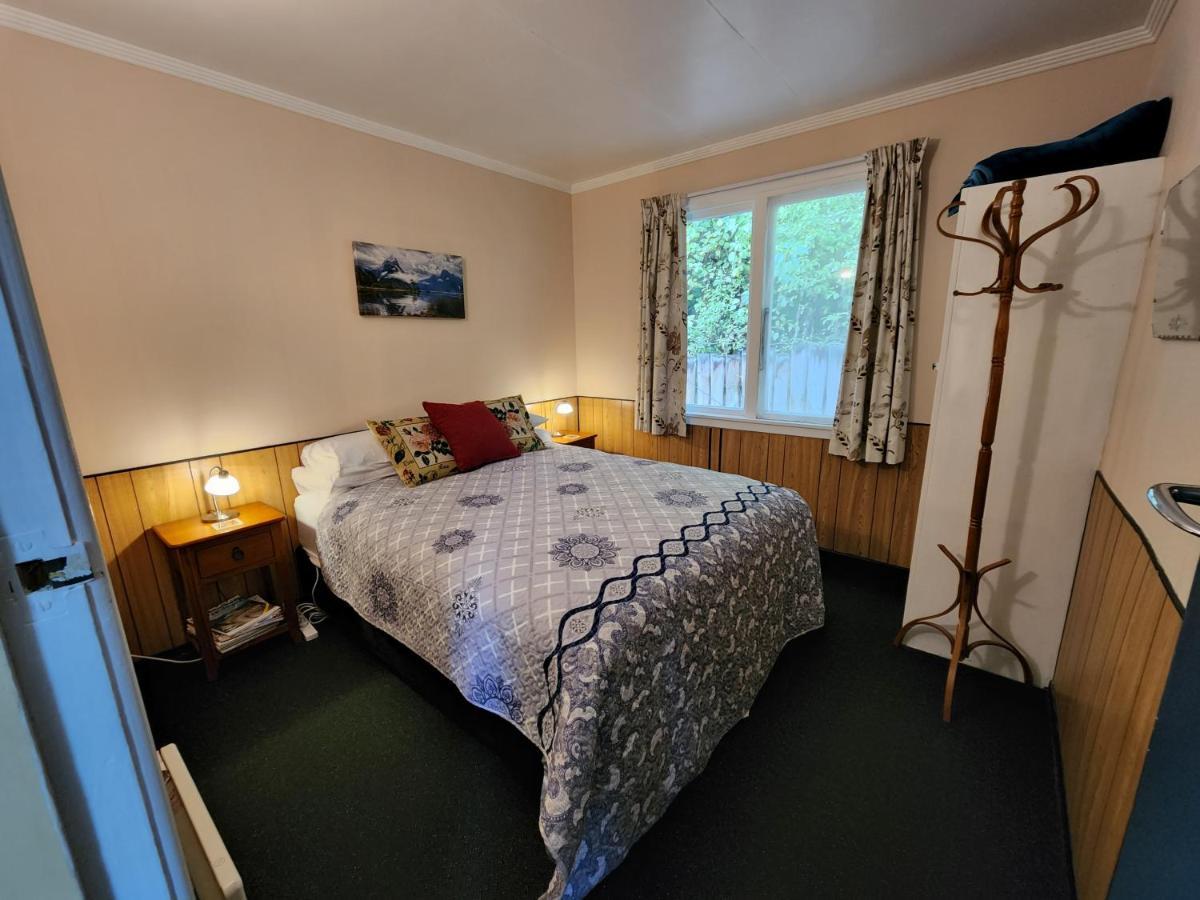 Possum Lodge Manapouri Buitenkant foto